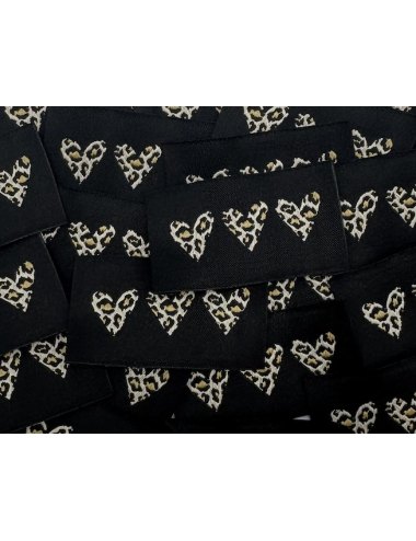 Étiquette tissée à coudre : 3 coeurs - Léopard sur fond Noir