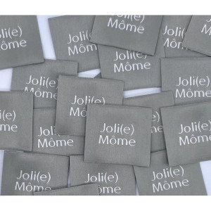 Étiquette tissée à coudre : Joli(e) Môme - Gris