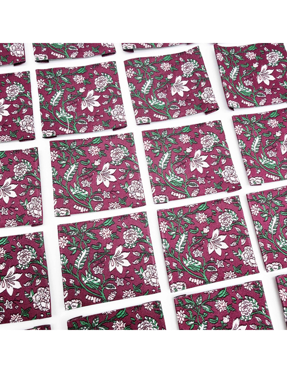 Étiquette Tissée à coudre : Fleurs JAIPUR - BORDEAUX