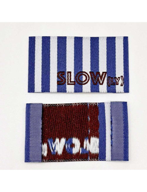 Étiquette tissée à coudre : Rayures SLOW(LY) -  BLEUES