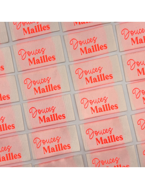Étiquette tissée à coudre : Douces Mailles - ROSE FLUO