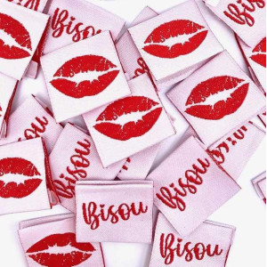Étiquette tissée à coudre pliée : BISOU - Blanc